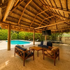 Steps from the Ocean | Villa Palma